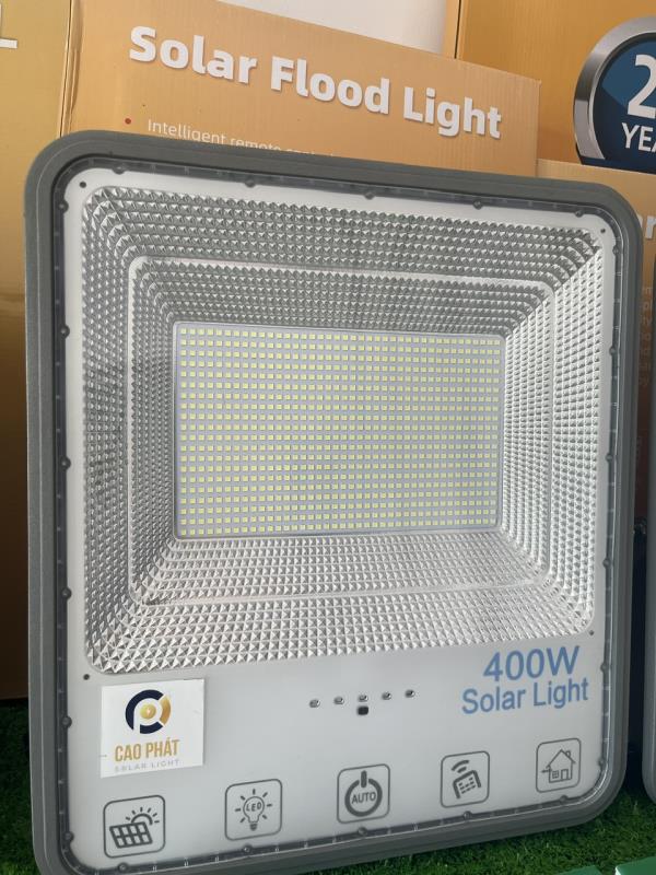 Đèn năng lượng mặt trời 400W cao phát solar